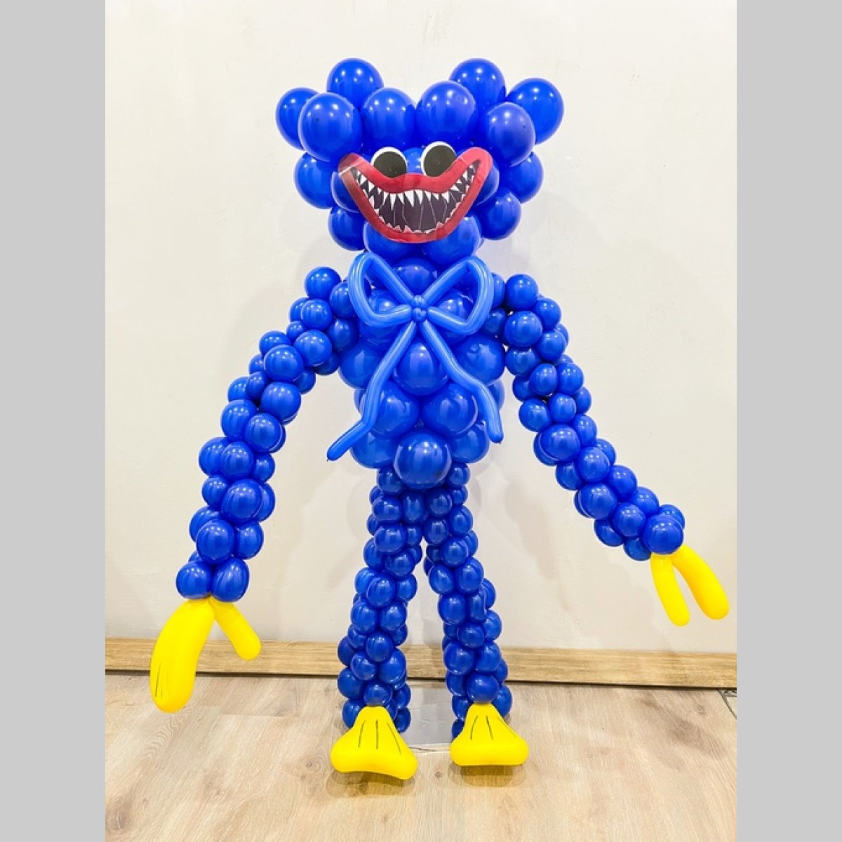 748